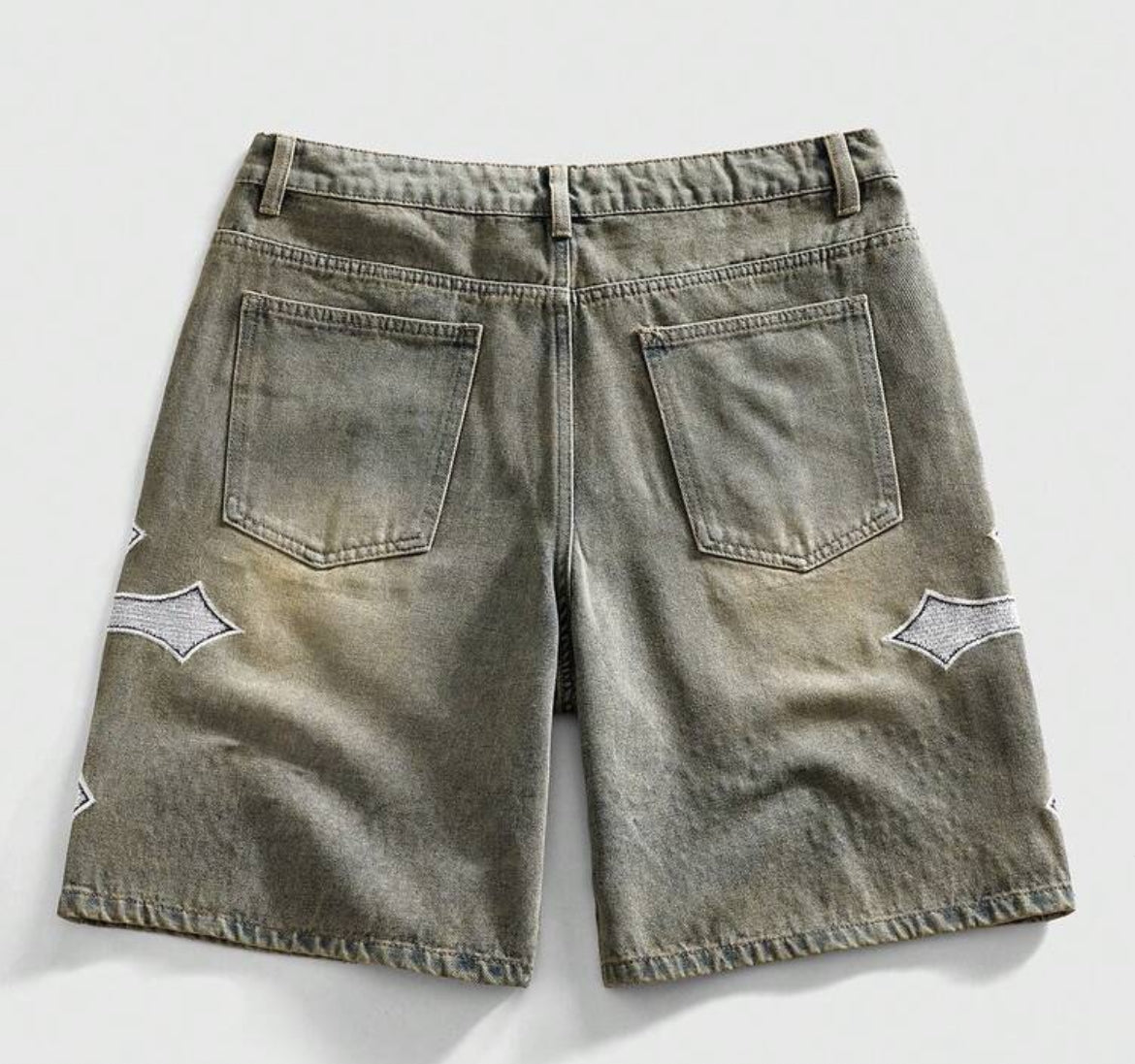 MEN Street Life
Men's Cross & Letter Applique
Slant Pocket Casual Denim Shorts